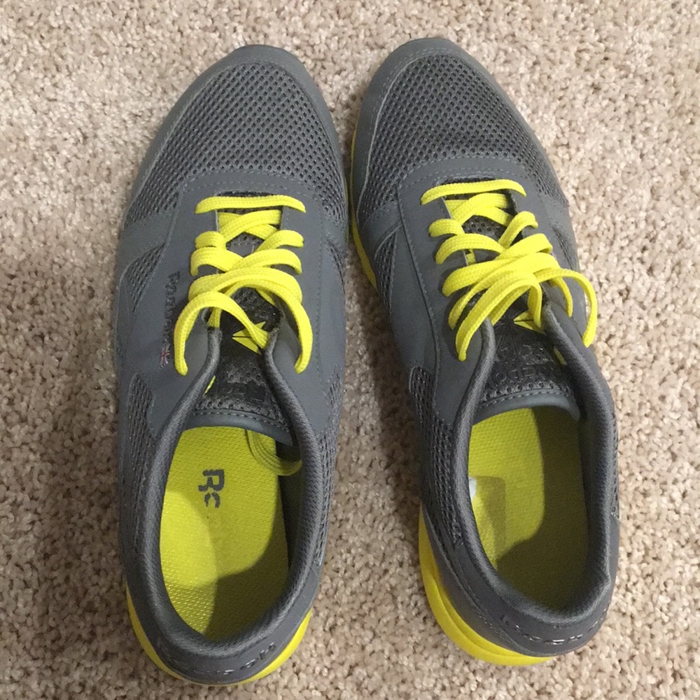 Running shoes
